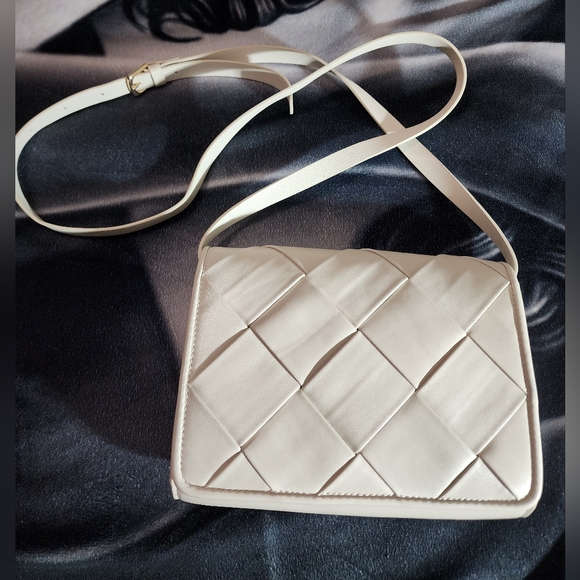 H&M crossbody purse - Picture 1 of 4